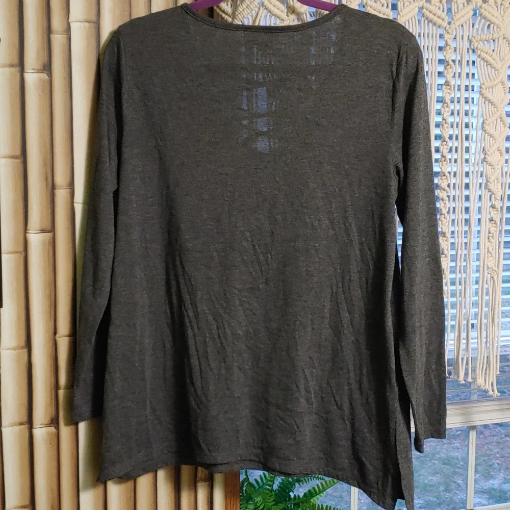 Gray Crisscross top - L - Picture 3 of 3